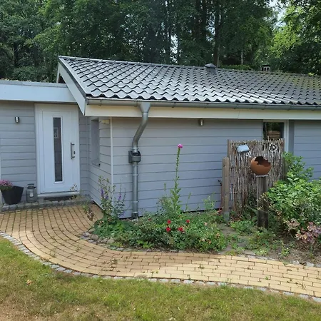 Paulsen - Gemuetliches Haeuschen Mit Vollstaendig Eingezaeuntem Garten Und Kamin